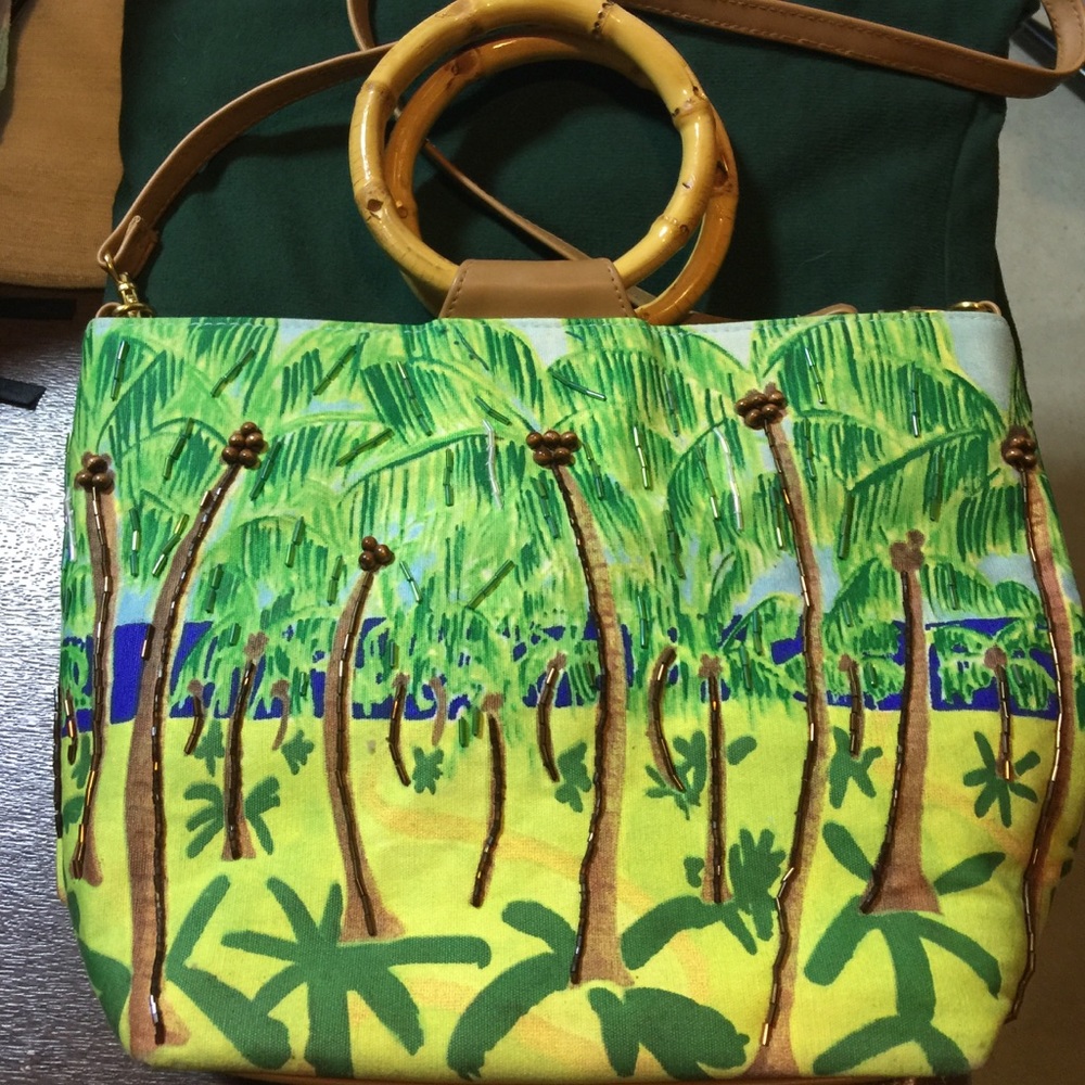 Hand/shoulder bag